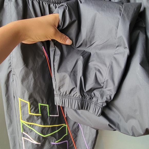 Nike Woven Black Pants Men's Size Medium Pockets Elastic Waist/ retro style - Picture 7 of 14